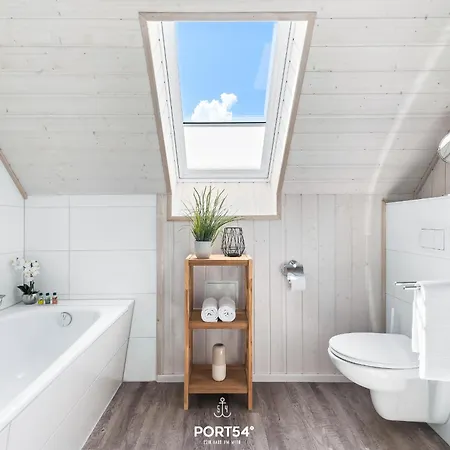 Nyaraló Tueddis Huus *