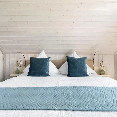 Nyaraló Tueddis Huus *